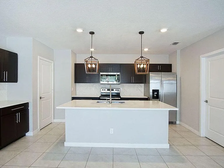3909 SE Lee St — Photo 5
