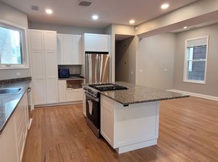 2131 W Grace St #1, Chicago, IL 60618