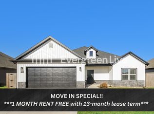 1150 Pebble Pass, Centerton, AR 72719