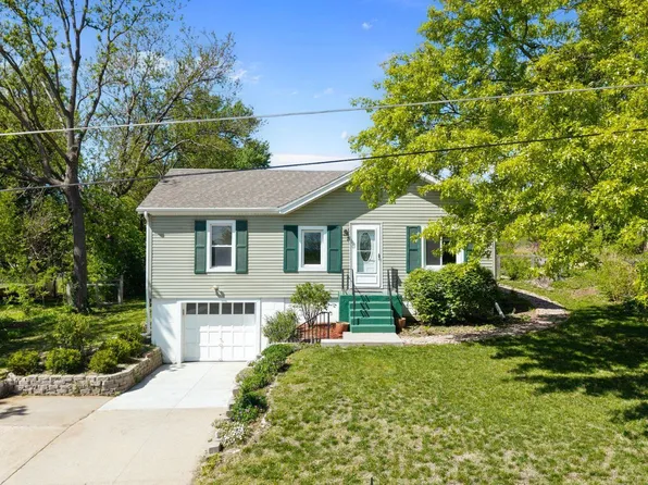 8202 Miami St, Omaha, NE 68134