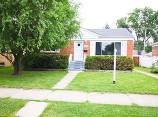 9542 Lincoln Ave, Brookfield, IL 60513