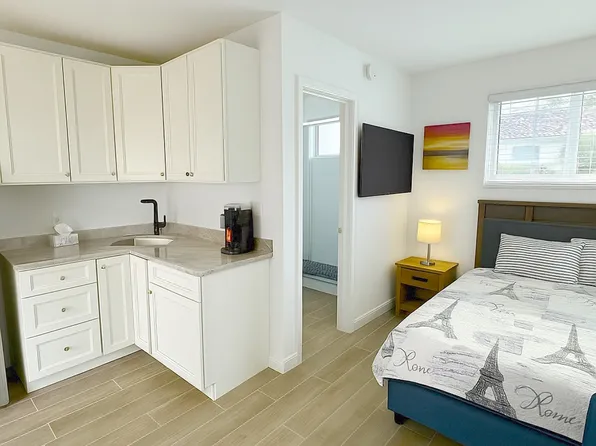 2250-2270 SE 5th St #Id1512919p, Pompano Beach, FL 33062