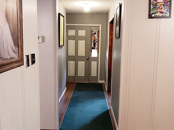 4th image of 1304 Oak St