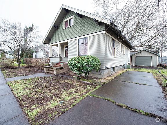 4th image of 239 E Malcolm Street