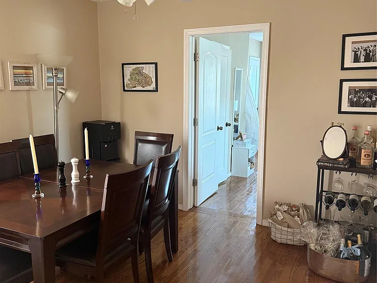435 E Chester St #1 — Photo 7