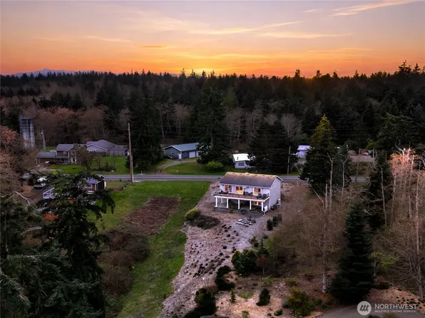 2303 North Bluff Road, Greenbank, WA 98253