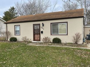 101 Edison Rd, Joliet, IL 60433