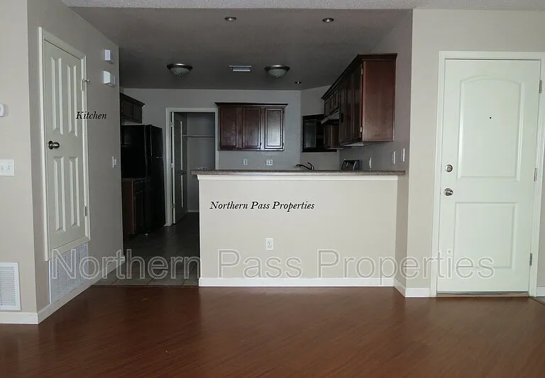 3233 Bell Point Dr — Photo 10