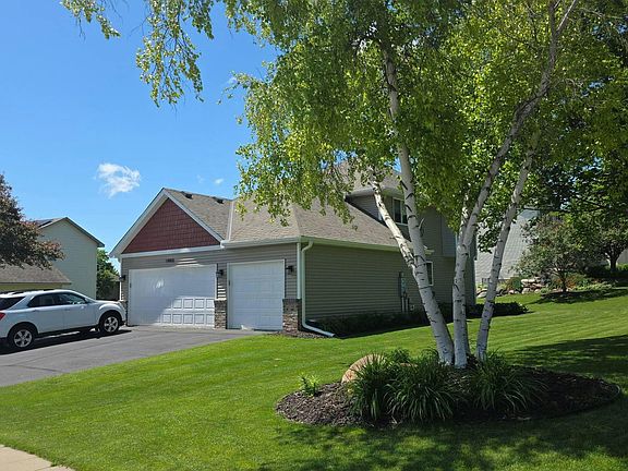 3rd image of 14900 Valley View Dr