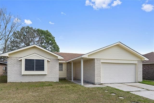 1st image of 2413 Sunset Dr