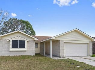 2413 Sunset Dr, Harvey, LA 70058