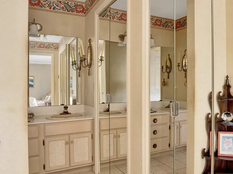 219 Rainbow Dr — Photo 17