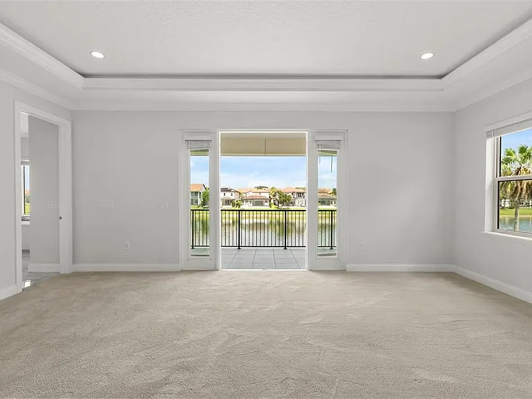 10511 Royal Cypress Way — Photo 34