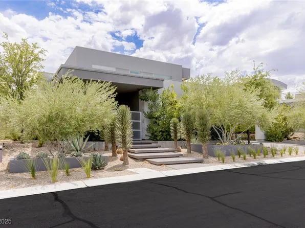 43 Sun Glow Ln, Las Vegas, NV 89135