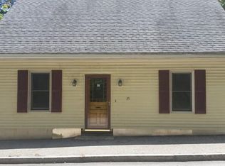 35 High St, Millbury, MA 01527