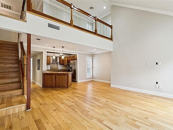 3rd image of 2 Spinnaker Ln