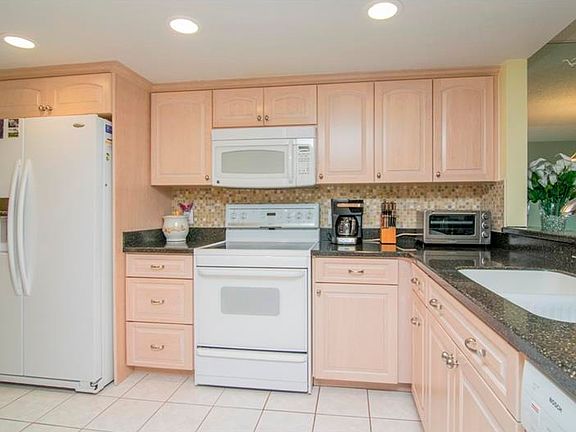 4th image of 11730 Shipwatch Dr APT 605