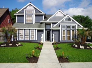 927 Pebbleshire Dr, Houston, TX 77062