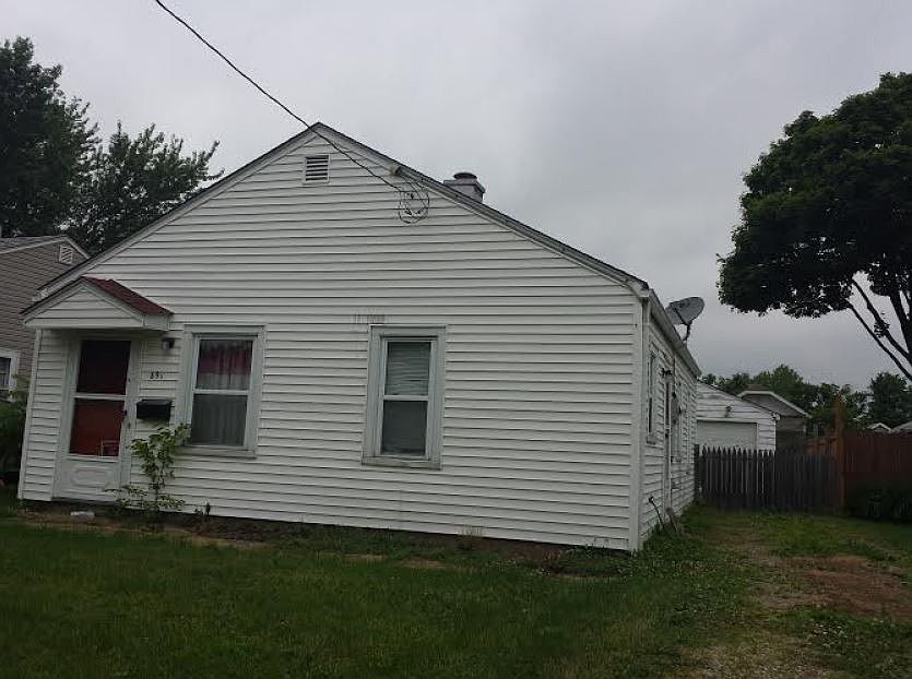 2nd image of 891 Clifford Ave