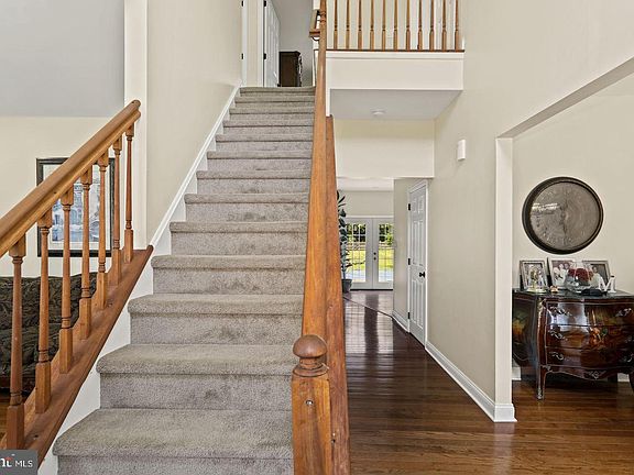 2nd image of 836 Rosetree Dr