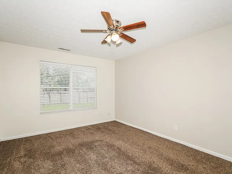 5309 Waterton Lakes Dr — Photo 10