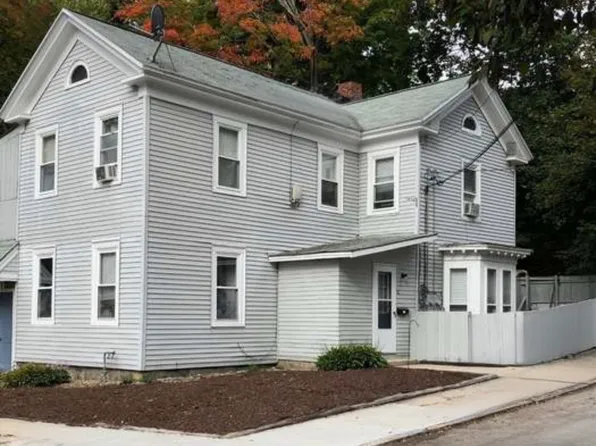 10 Locust St APT 1-A, Nashua, NH 03064