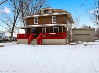 20543 Gudith Rd, Brownstown, MI 48183