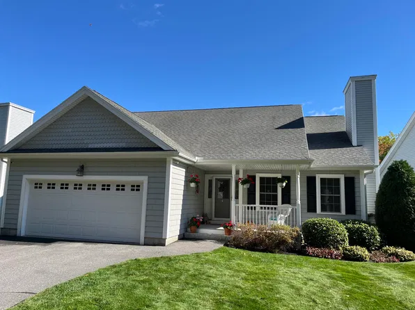 44 Carriage Lane #6, Brunswick, ME 04011