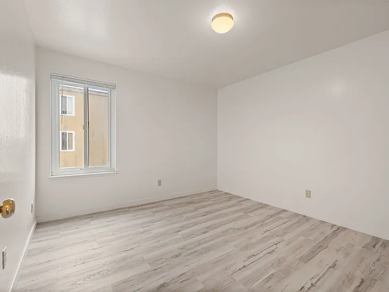 1920 Francisco LLC — Photo 16