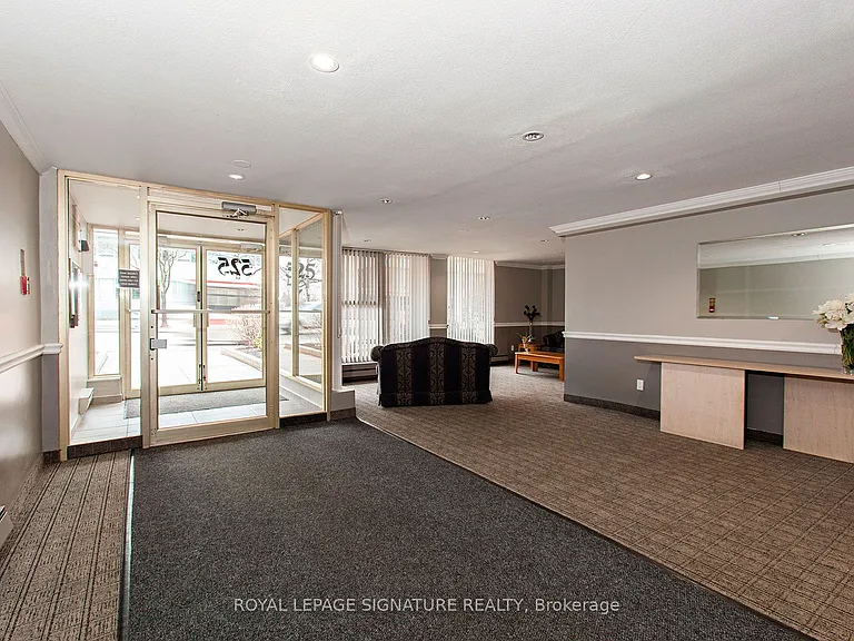 525 Eglinton Ave E #203 — Photo 8