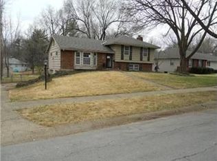 209 E 113th St, Kansas City, MO 64114