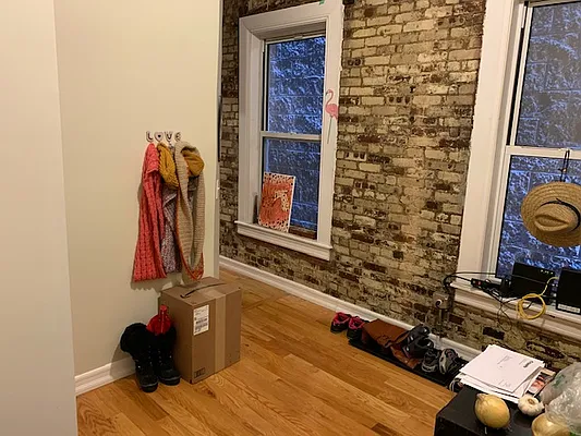 Rented by Premier Metro Realty Corp | media 15