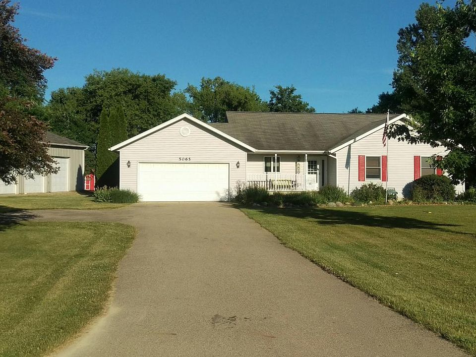 1st image of 5065 Country Ln