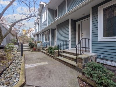 18 Skyview Ter UNIT 18, Clifton, NJ, 07013