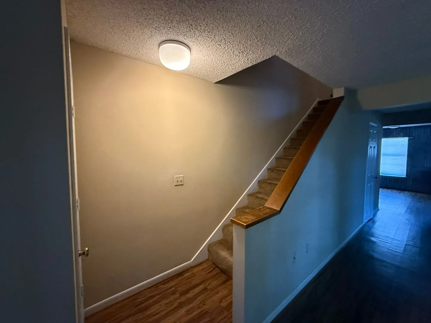 168 E University Dr — Photo 3