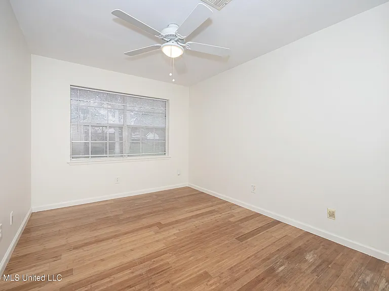 1213 King Henry Dr — Photo 29