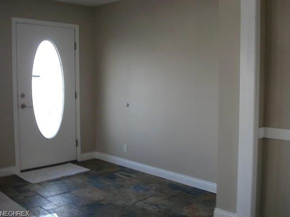 3rd image of 1185 Aurora Hill Dr