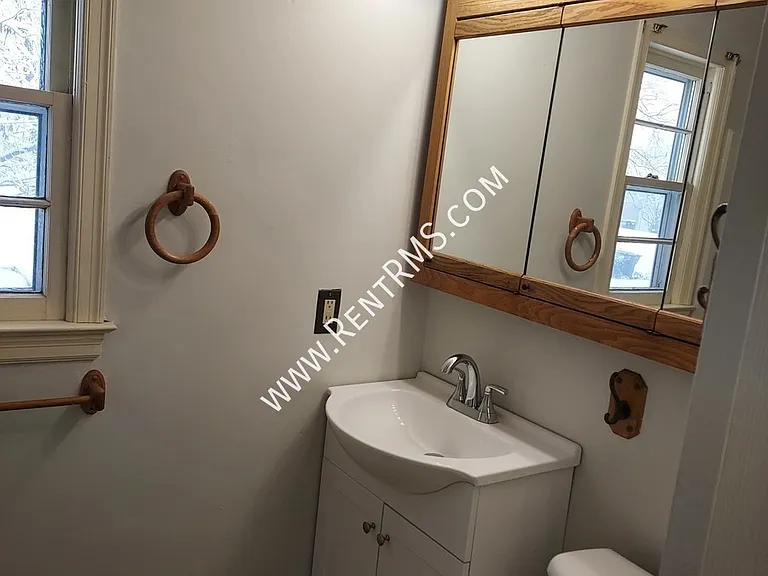 1014 SW Orleans St — Photo 27