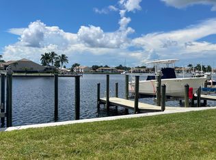 380 Stella Maris Dr N, Naples, FL 34114