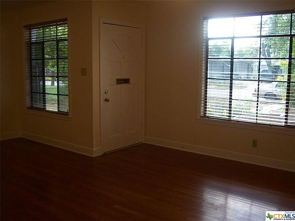 3rd image of 765 McKinley St