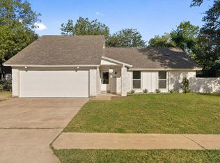 7405 Whispering Winds Dr, Austin, TX 78745