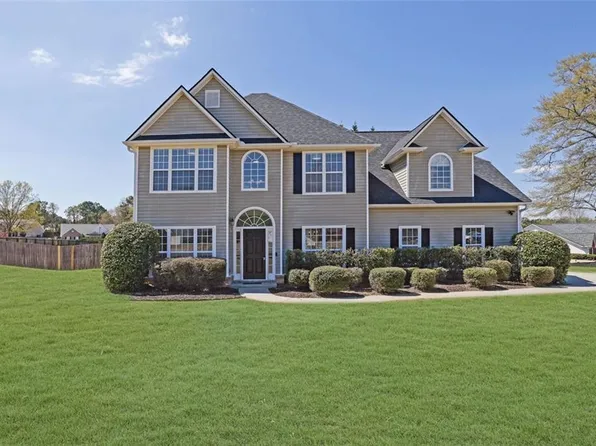 2701 Wynter Snow Run, Bethlehem, GA 30620