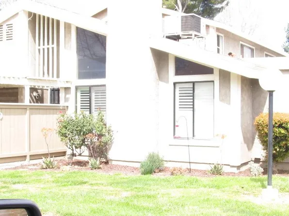 2061 W Redlands Blvd APT 8D, Redlands, CA 92373