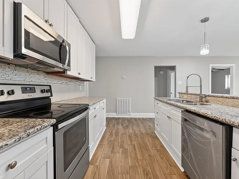 11107 Cedarview Ln — Photo 19