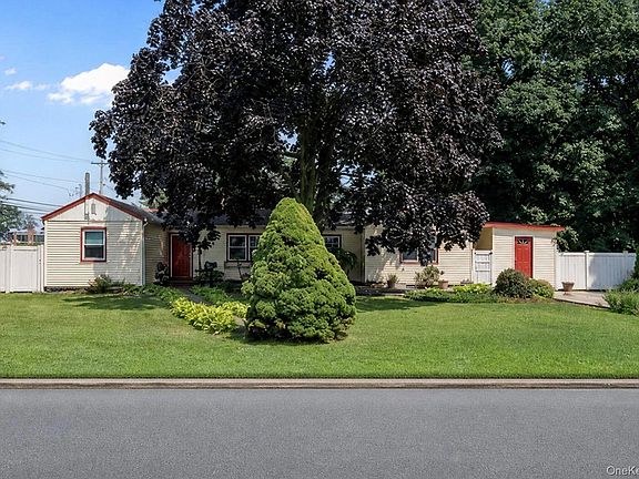 2nd image of 125 1st Street