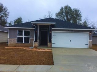 5173 Peach Dr, Pace, FL 32571