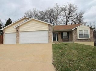 1005 Cross Creek Dr, Imperial, MO 63052