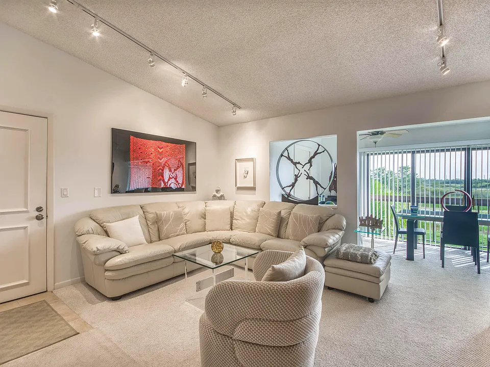 1111 Duncan Cir #203