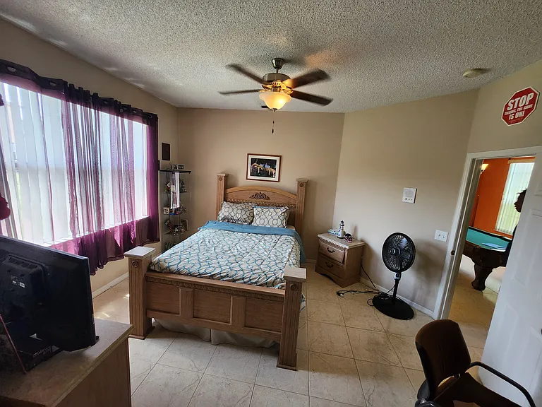 2503 Buttercup Ct — Photo 17
