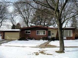 20431 Brentwood St, Livonia, MI 48152